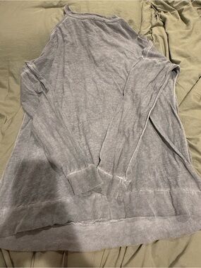 Light Gray Women's Crewneck Lightweight Sweater